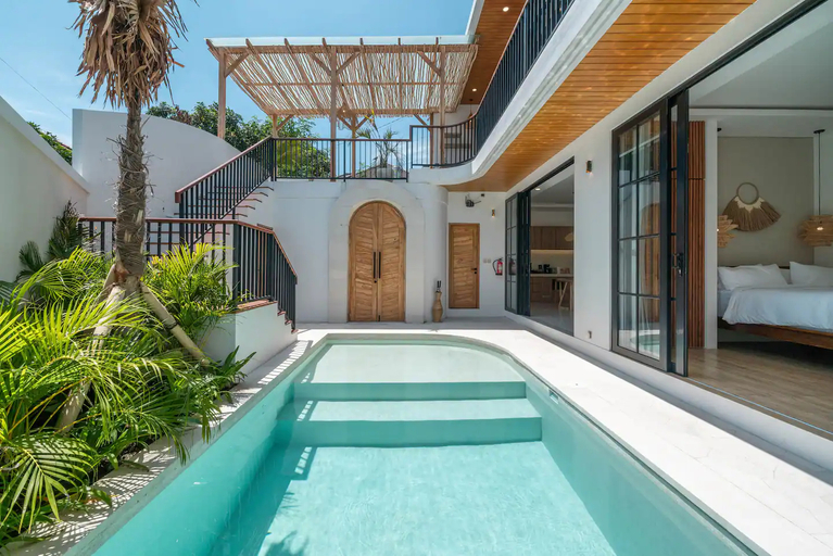Sport & Beauty 1, Villa Wilhelmina: Stylish 3-Bedroom Villa in Umalas with Rooftop!, Badung