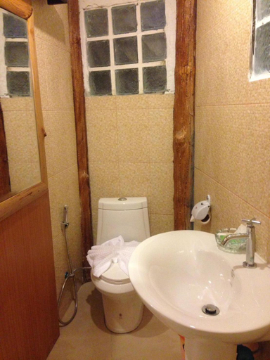 Bathroom 3, Treasure Inn Khaoyai, Pak Chong