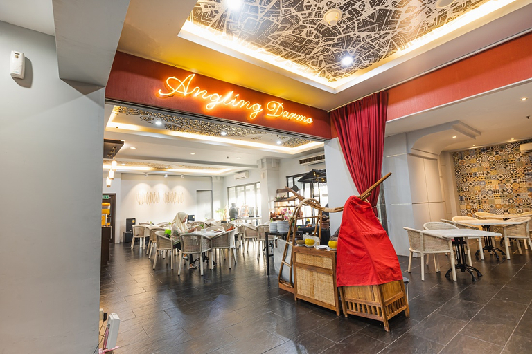 Food & Drinks 5, Grand Darmo Suite by AMITHYA, Surabaya