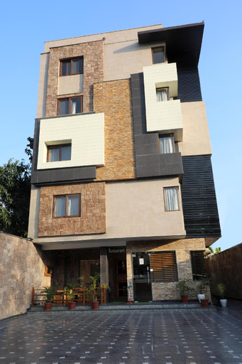 Exterior & Views 2, Hotel Gems Inn, Dehradun
