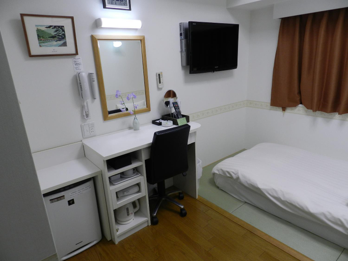 Bedroom 3, Hotel Check In Shijokarasuma, Kyoto
