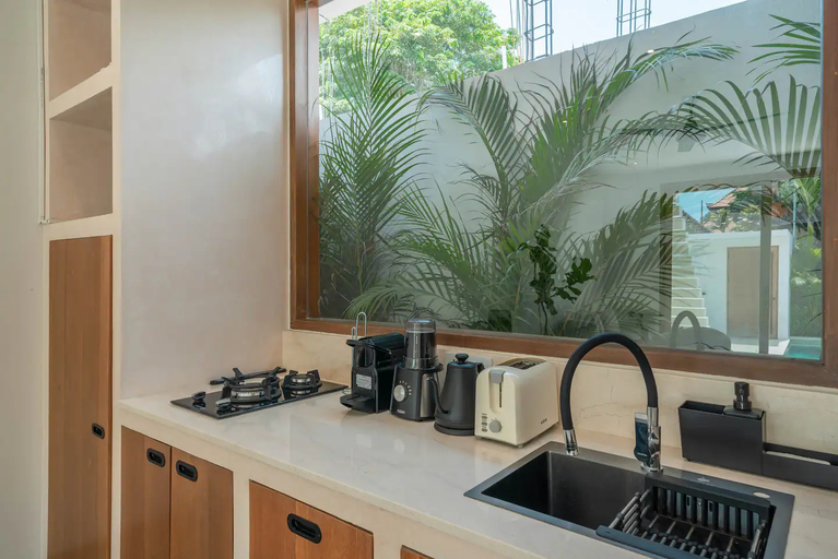 Others 5, Dreamscape Haven: Heavenly 2BR Villa with Rooftop in Pererenan!, Badung