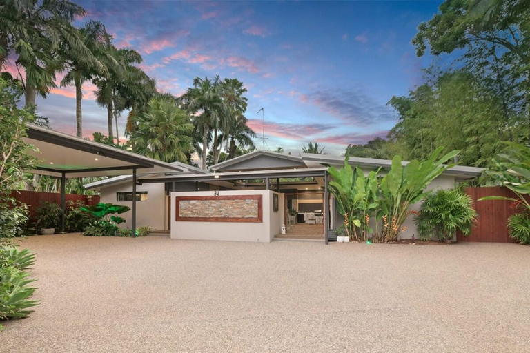 Exterior & Views, Villa Thirty One - Balinese inspired Escape, Cairns