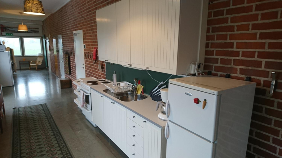 Others 5, Tossene Vandrahem, Sotenäs