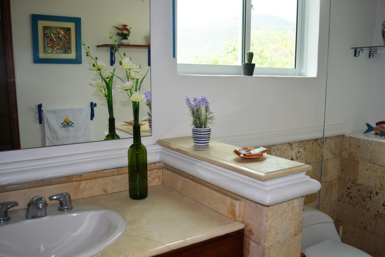Bathroom 3, Casa de Mony, Santa Marta (Dist. Esp.)