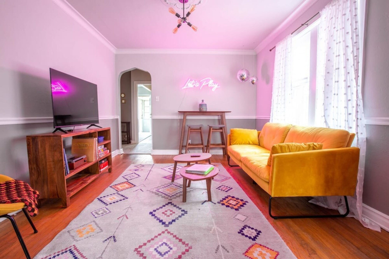 Others 5, 3748 Taft Ave, Saint Louis