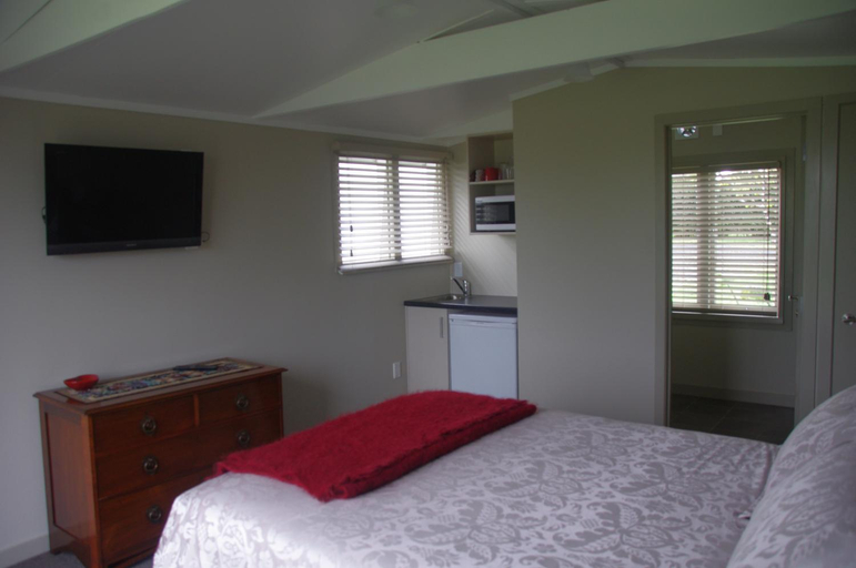 Others 4, Serenity on Brunskill, Waipa