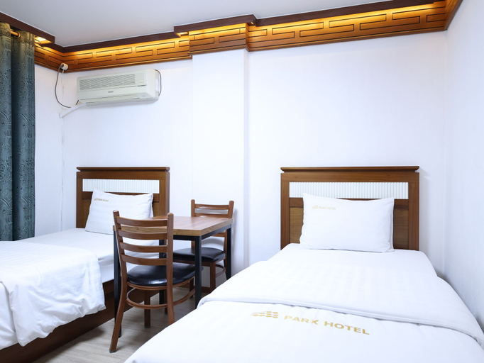 Bedroom 3, Andong Park Hotel, Andong