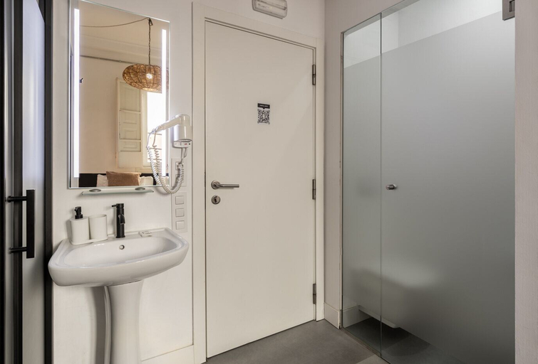 Bathroom 4, Antiguo Brondo Selfcheck-in Smart Rooms, Baleares