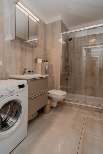 Bathroom, Waterlane Island Gdańsk Apartments, Gdańsk City