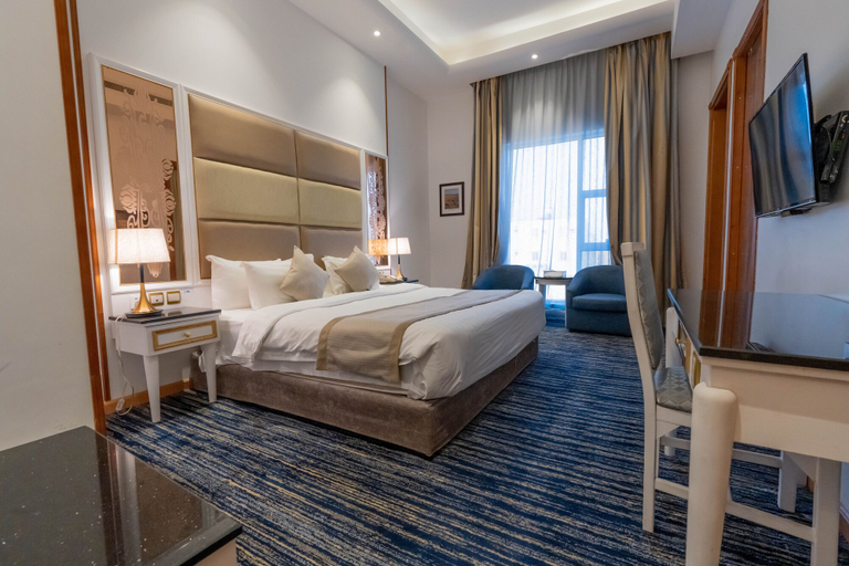 Bedroom 4, Platinum Alkhamseen Serviced Apartments, Taif
