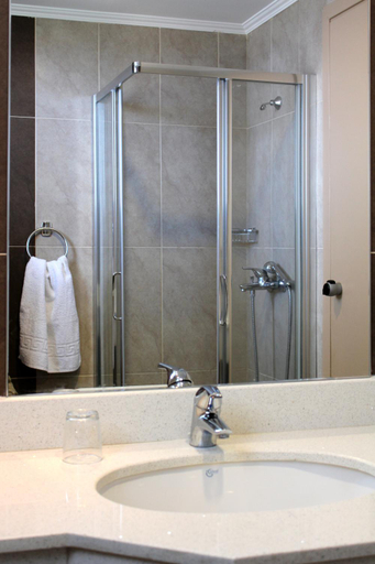 Bathroom 5, Sea Melody Beach Hotel And Apartments, South Aegean