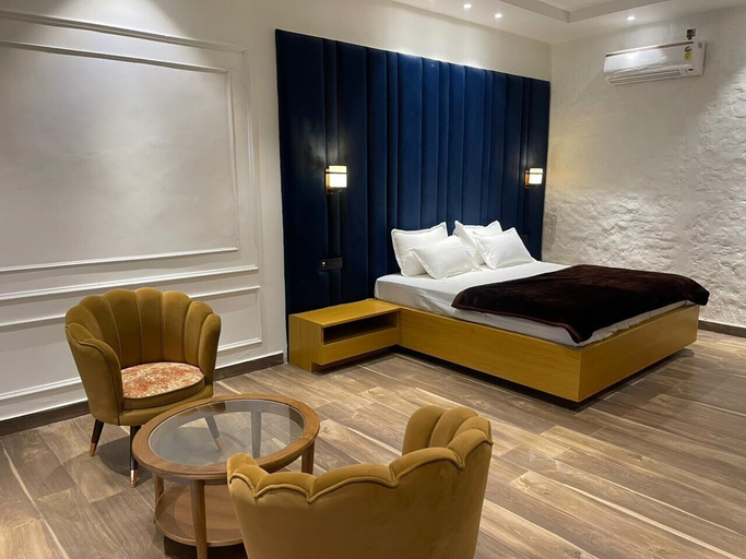 Bedroom 2, Mangalam Inn By AAA Grand, Kangra