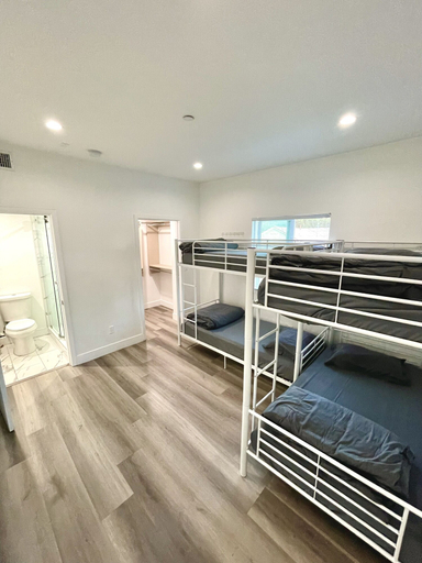 Bedroom 3, Modern HomeStay, Los Angeles