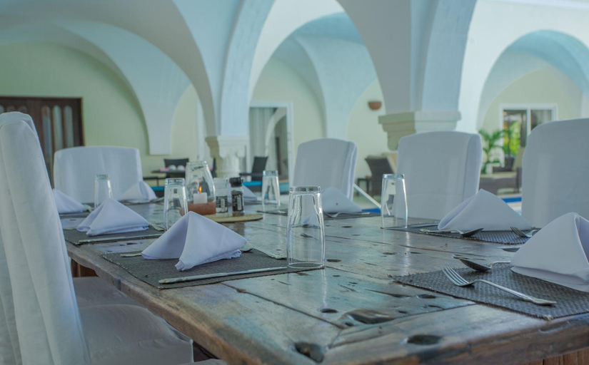 Food & Drinks 5, Mzima Beach Resort, Msambweni