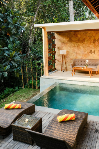 Swimming Pool 9