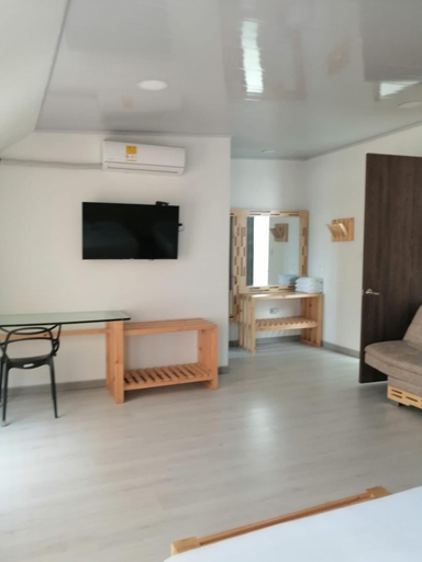 Others 5, Hotel 42 Avenida, Palmira