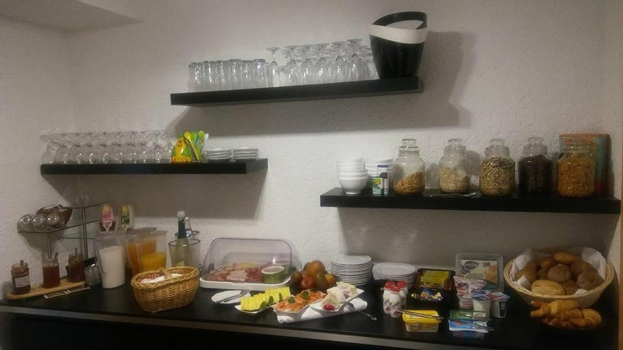 Others 3, Zum Kronprinzen Hotel Garni, Südliche Weinstraße