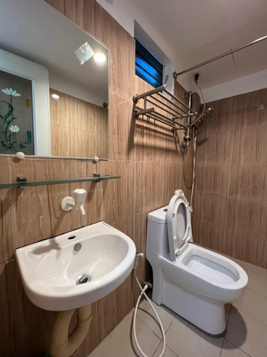 Bathroom 3, Ging-Ging Hotel & Resort, Oslob
