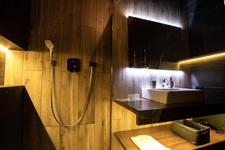 Bathroom 4, Apart-hotel Vershina, Nadvirnians'kyi