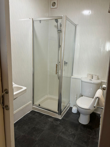 Others 4, The Southcliff Hotel, Kent