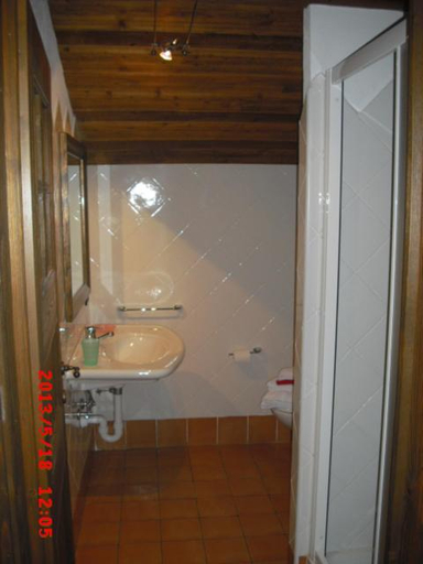 Bathroom 3, Lauson, Aosta