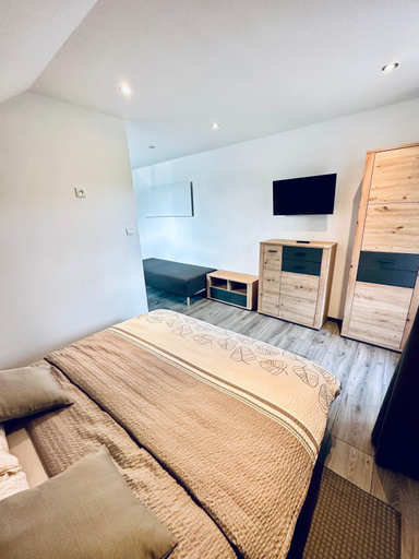 Others 5, Apartmany na Horce, Jičín