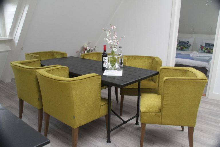 Others 5, The Riverside Logies & Restaurant, Maarssen
