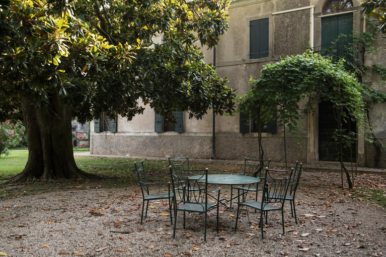 Others 4, Agriturismo LeColombare, Verona