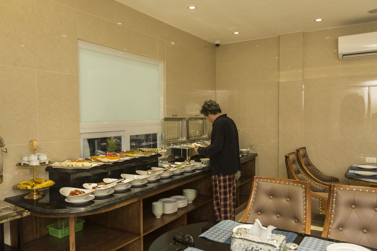 Food & Drinks 5, Blubiz Hotel 8, Từ Liêm