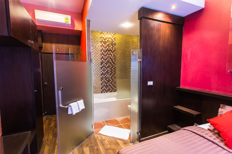 Bedroom 3, Third Rock Hostel, Suan Luang