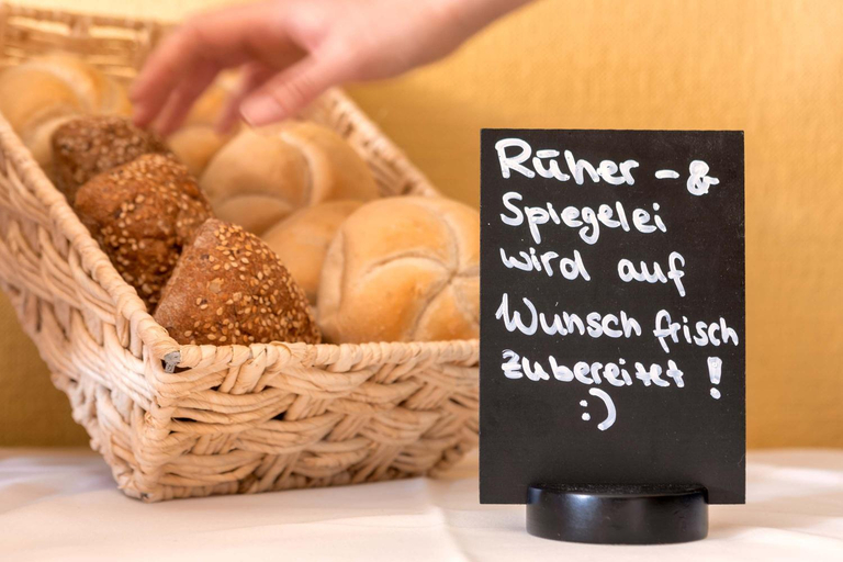 Food & Drinks 5, "Zur Altstadt - Am Fuße der Osterburg" Gaststatte, Pension, FEWO, Greiz
