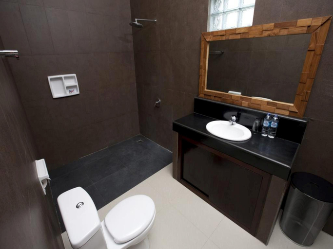 Bathroom 2, Black Sands Villa Echo Beach, Badung