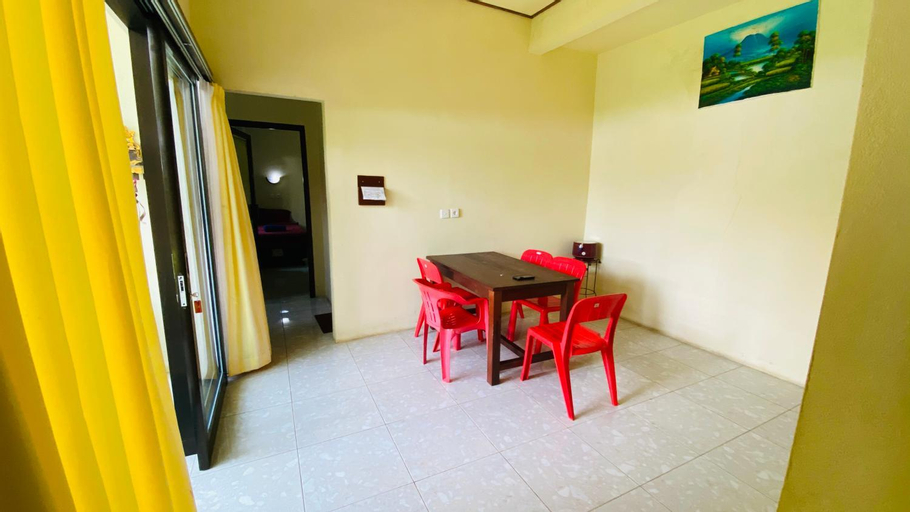 Dining Room 11