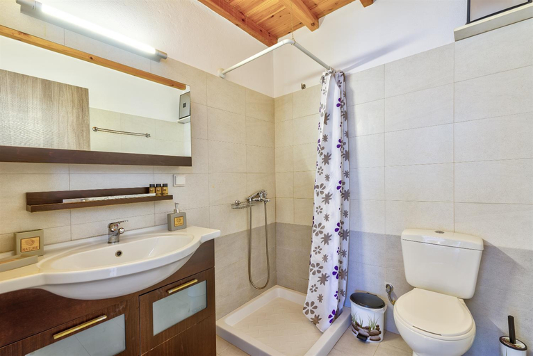 Bathroom 3, Jewel Apartments Mykonos, South Aegean