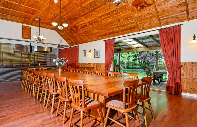 Food & Drinks 4, The Vineyard Cottages – Kumeu, Rodney