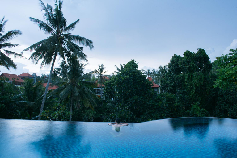 Swimming Pool 10