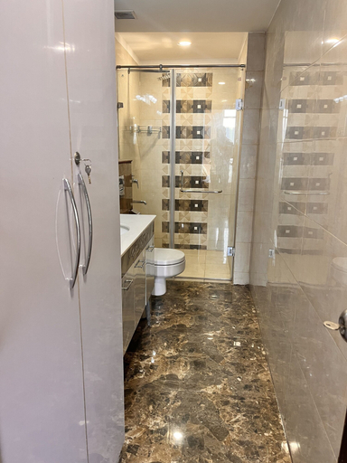 Bathroom 4, Hotel Flamingo, Gurgaon