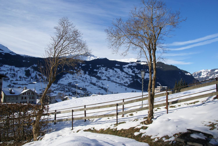 Others 5, Chalet Grunegg, Interlaken