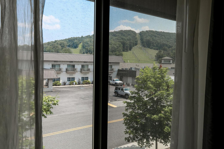 Others 5, Liberty Mountain Hotel, Adams