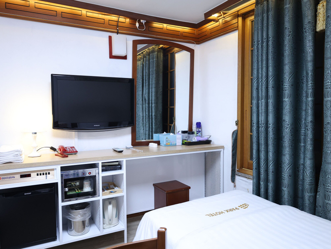 Bedroom 3, Andong Park Hotel, Andong