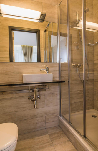 Bathroom 5, Hotel Agora Bruxelles Grand Place, Bruxelles