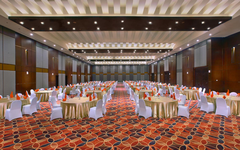 Business Facilities 8