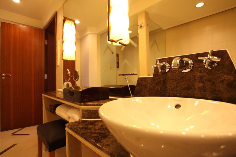 Bathroom 3, Chengdu Tibetan Hotel-Free Welcome Tibetan Tea, Chengdu
