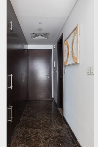 Others 5, Fancy studio in Sparkle Tower, Dubai