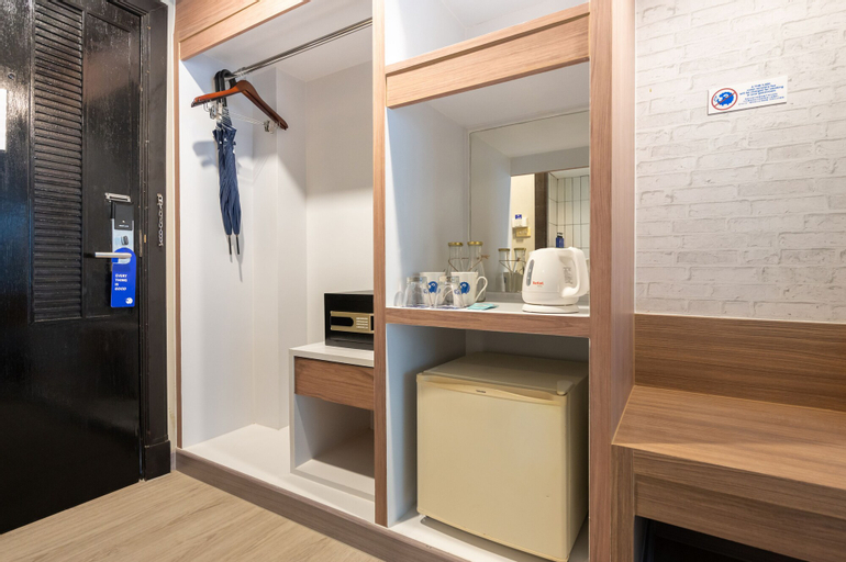Bathroom 20