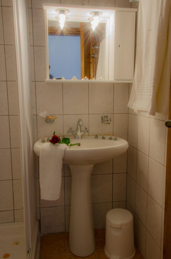 Bathroom, Polykratis Rooms, Thessaly
