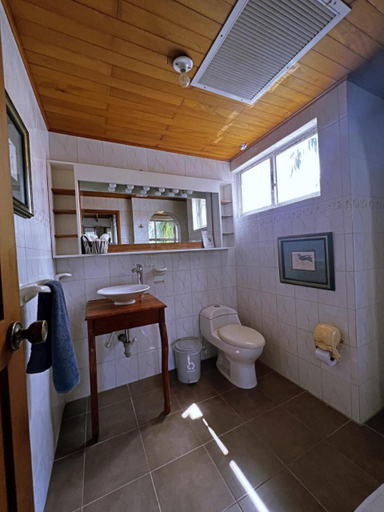 Bathroom 4, Sunset Paradise, San Andrés