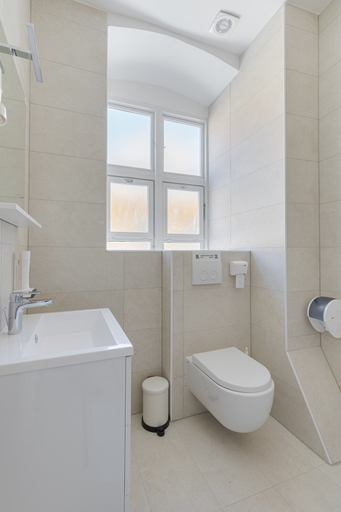 Bathroom 4, Stay Swanky, Zagreb