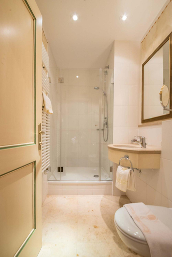 Bathroom 4, Hotel Post Murnau, Garmisch-Partenkirchen
